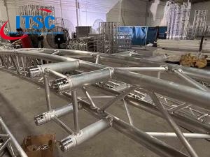 Giàn hộp 290mm có góc 2 chiều cho dầm giữa mái vòng cung
        