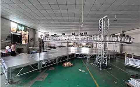Giai đoạn giai đoạn ánh sáng chất lượng cao cho rạp xiếc ở Mỹ